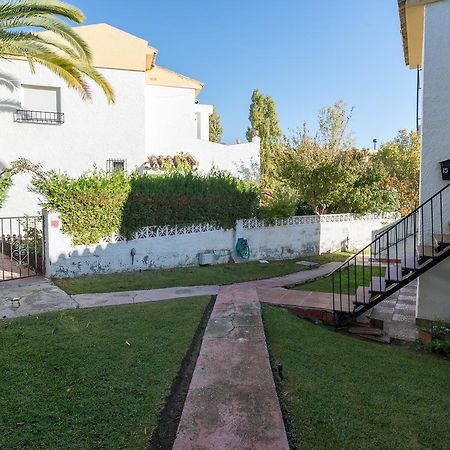 Malagasuite Bungalow Pool Benalmádena Exterior photo